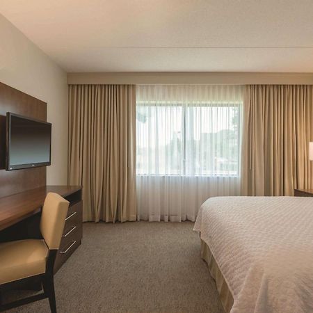 Embassy Suites By Hilton Milwaukee Brookfield Dış mekan fotoğraf