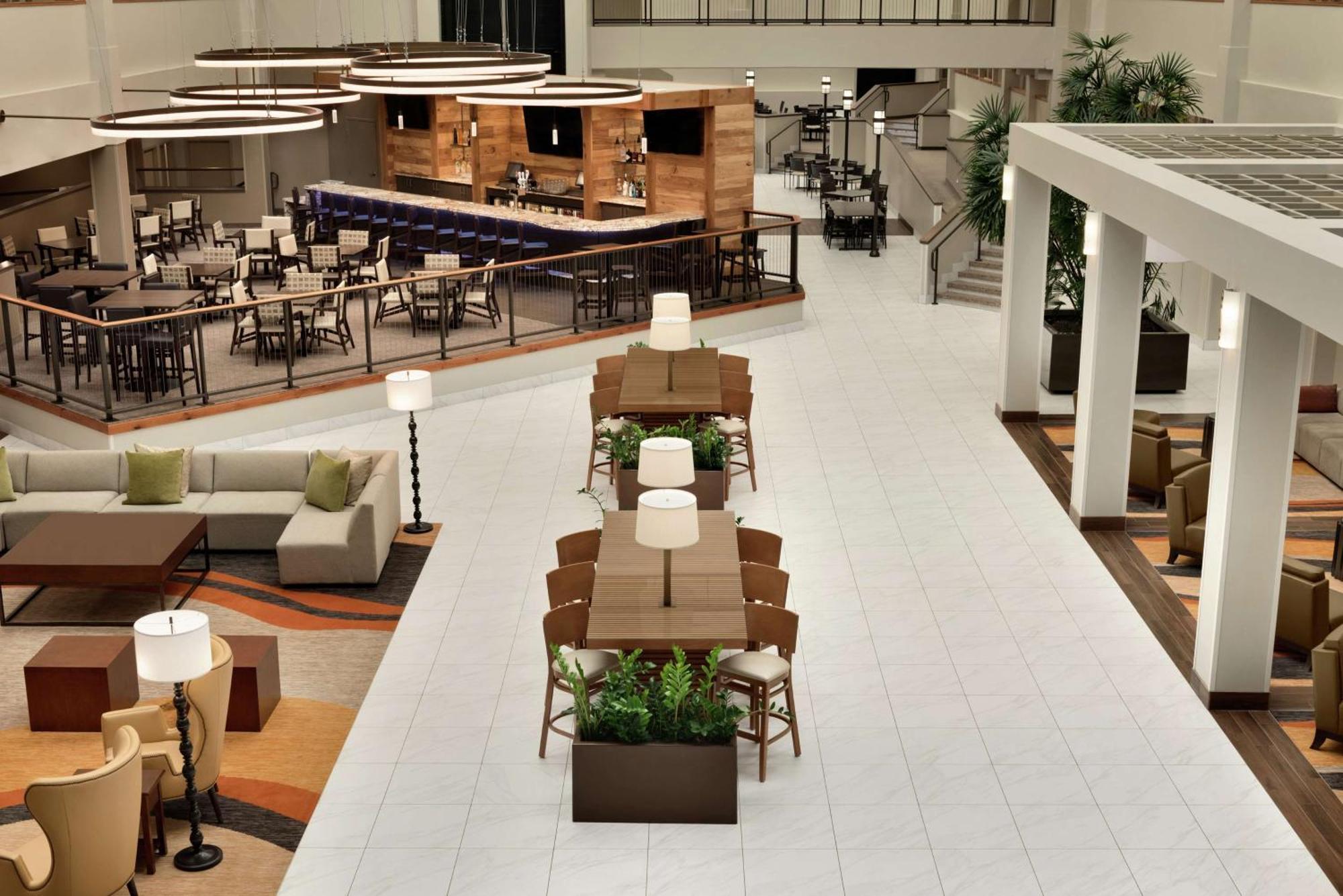 Embassy Suites By Hilton Milwaukee Brookfield Dış mekan fotoğraf